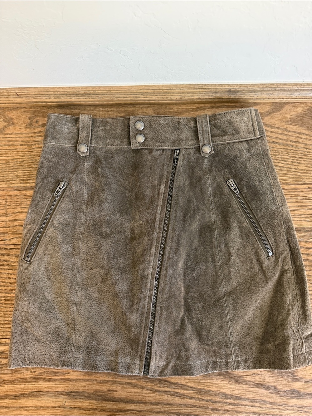 Blank NYC Run For It Suede Mini Skirt with Front Zip in Tan/Khaki